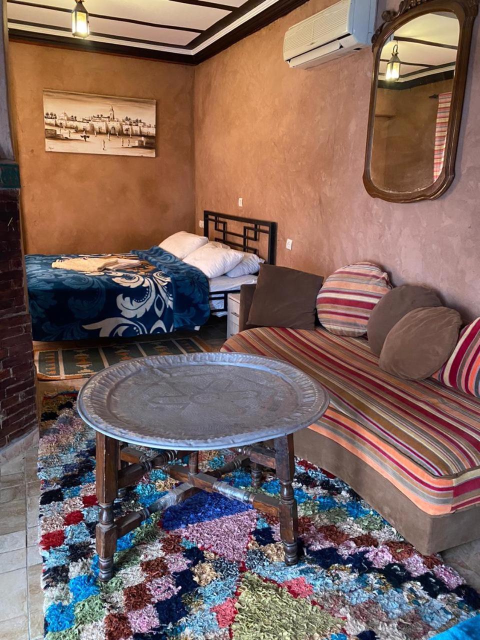 Riad Malak ويرڭان الغرفة الصورة