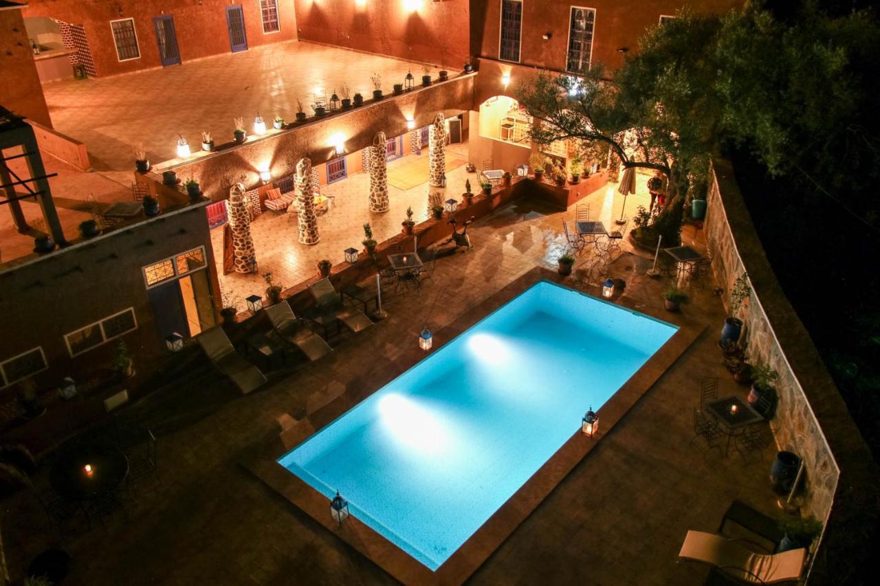 Riad Malak ويرڭان المظهر الخارجي الصورة